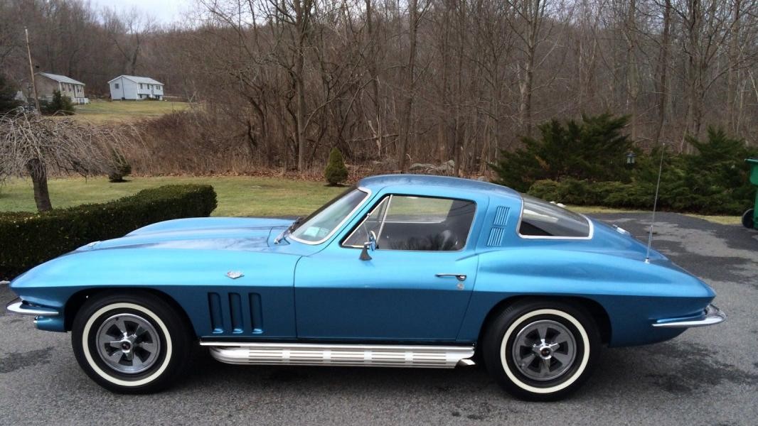 Click to Enlarge-Esc to Close Corvette Generations/C2/C2 1966 Nassau Blue.jpg